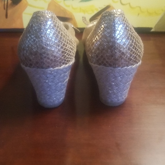 Mettalic Italian made wedge - Picture 3 of 6